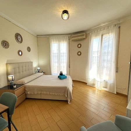 Alojamiento Nuevo Valenci Barcelona Bagian luar foto