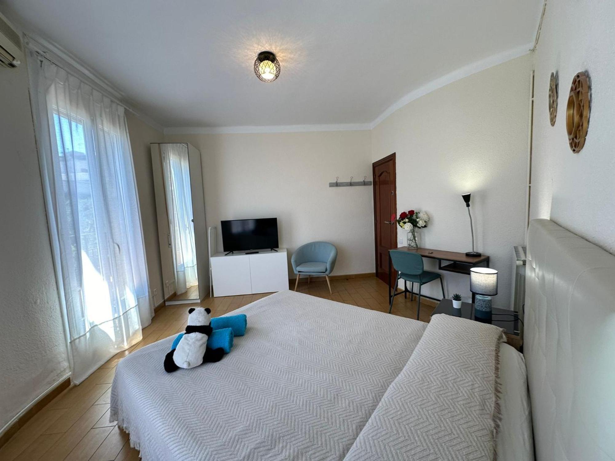 Alojamiento Nuevo Valenci Barcelona Bagian luar foto