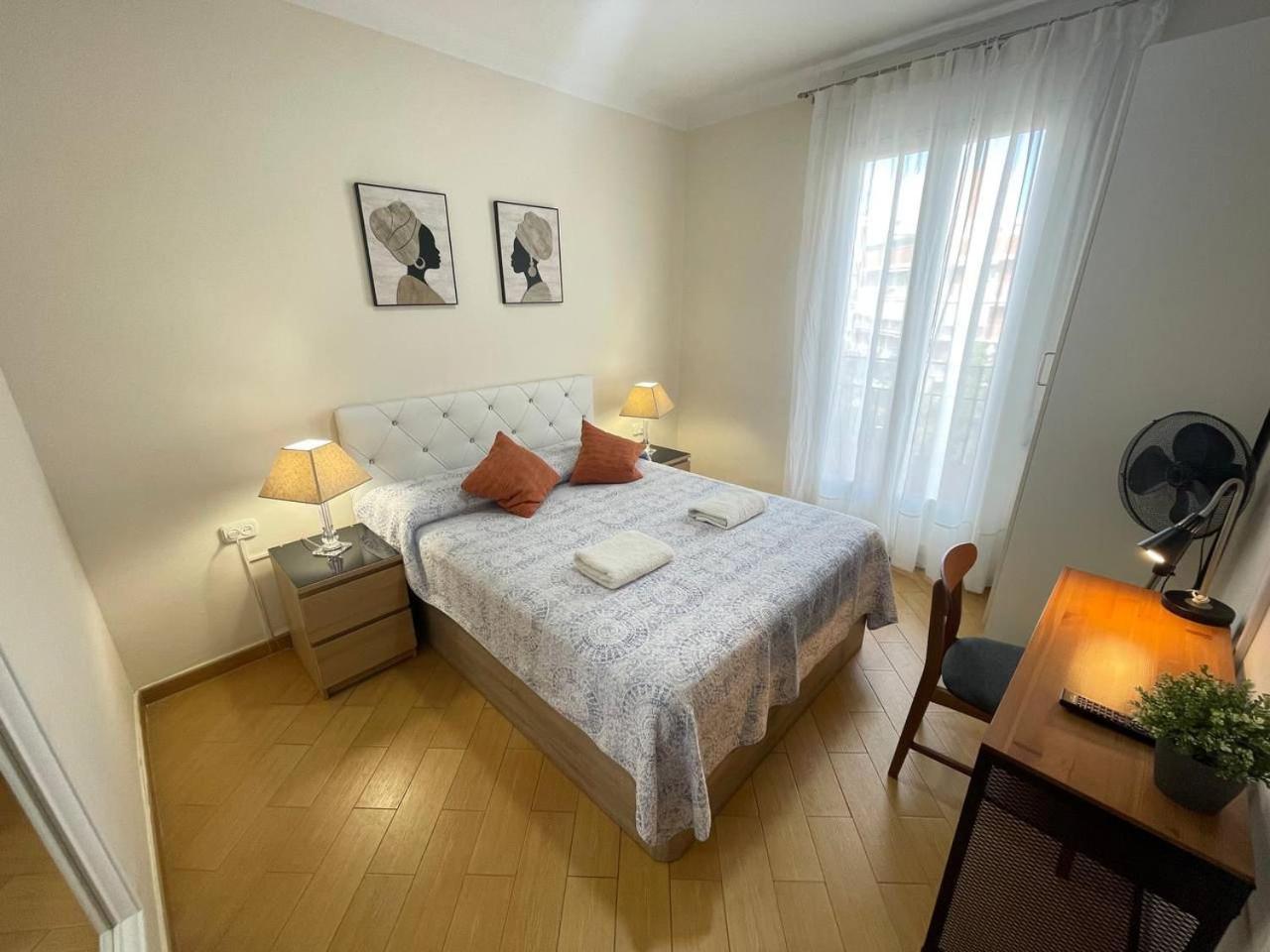 Alojamiento Nuevo Valenci Barcelona Bagian luar foto