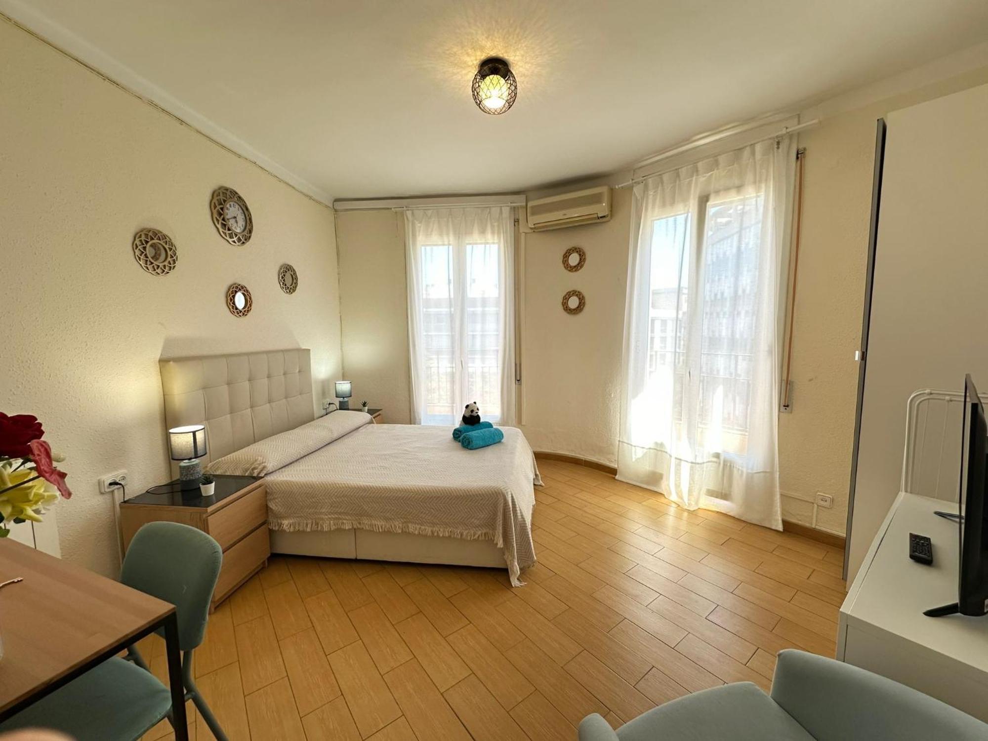 Alojamiento Nuevo Valenci Barcelona Bagian luar foto