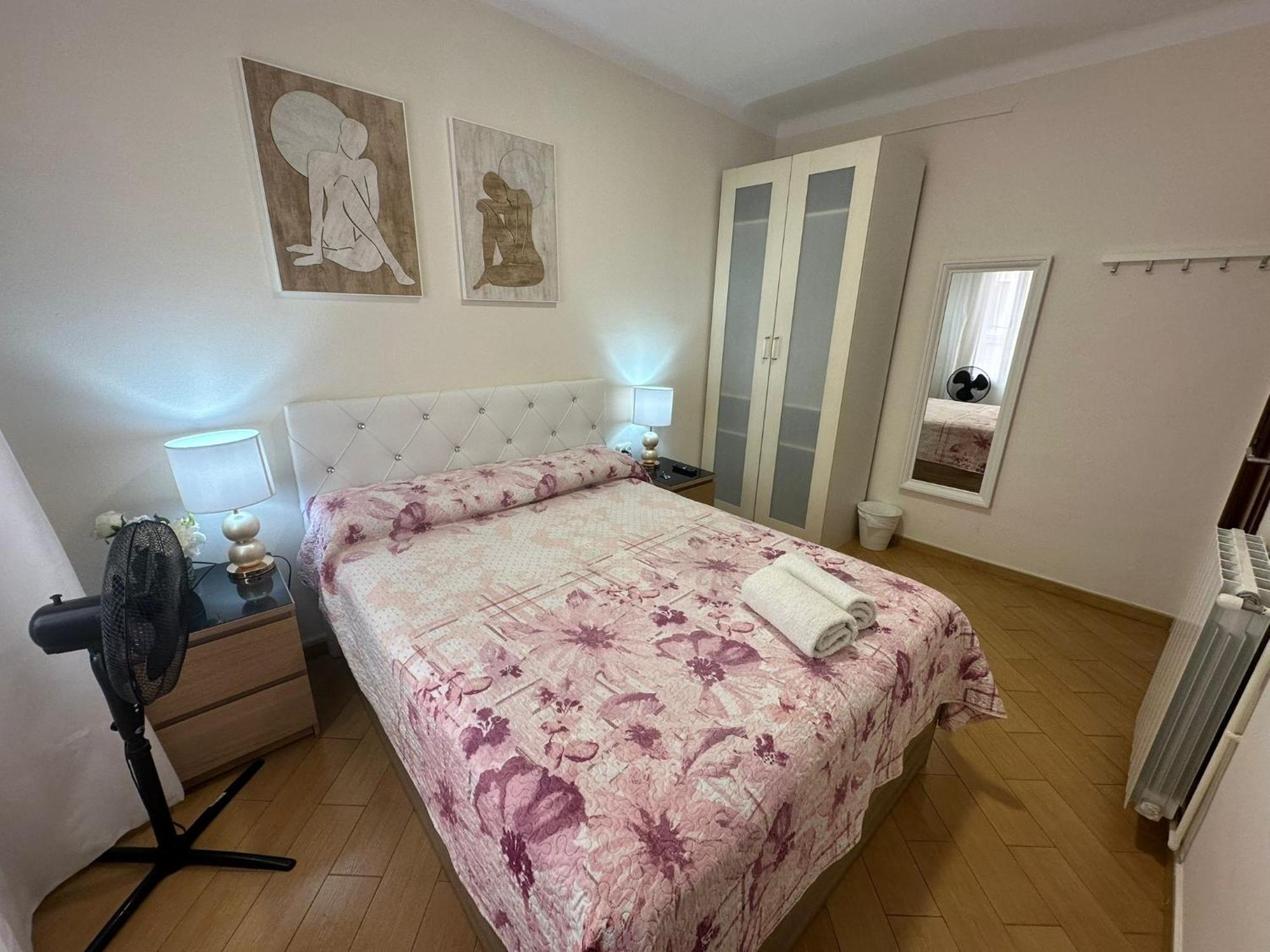Alojamiento Nuevo Valenci Barcelona Bagian luar foto